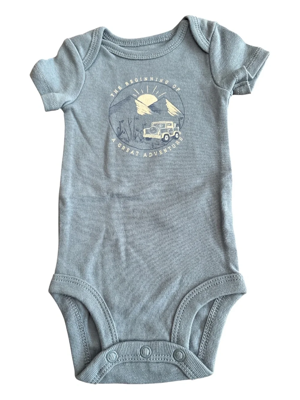 BUNDLE OF CARTERS ONESIES BRAND NEW GIFT QUALITY GREAT BASICS FOR NEW MOM OR DAD